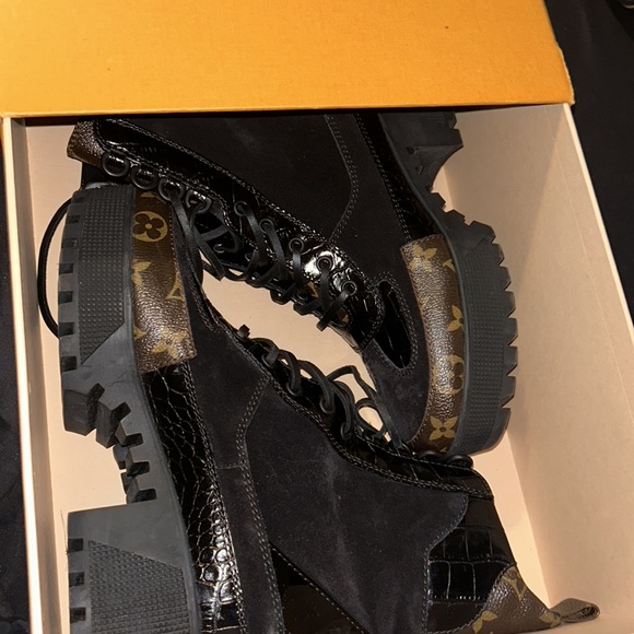 Louis Vuitton boots - Picture 4 of 4